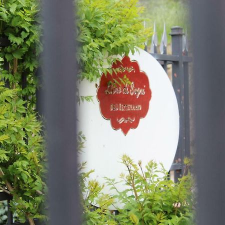 Libro Di Sogni - B&B Letterario Caserta Vecchia Exterior photo